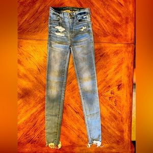 American Eagle, size 000 regular, light tinted wash